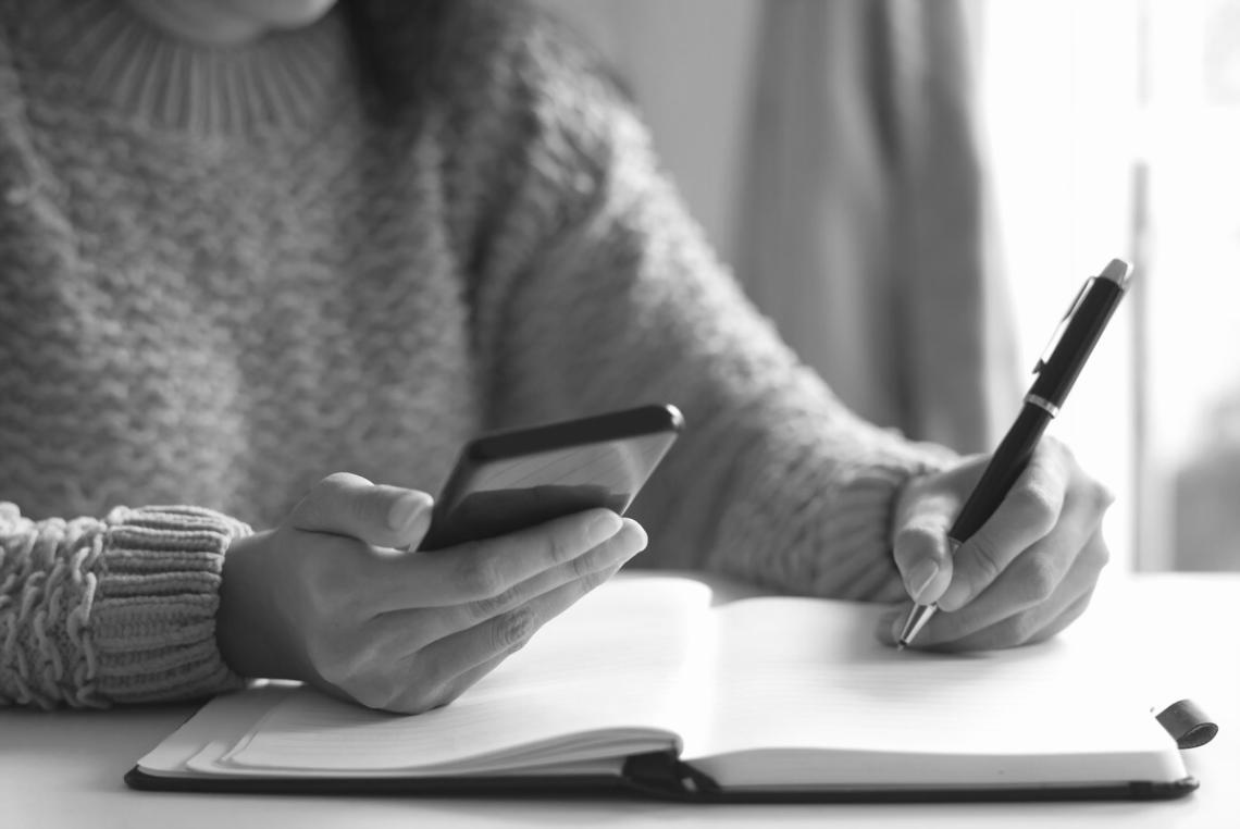 Professional SEO optimization workspace with analysis tools and strategy planning